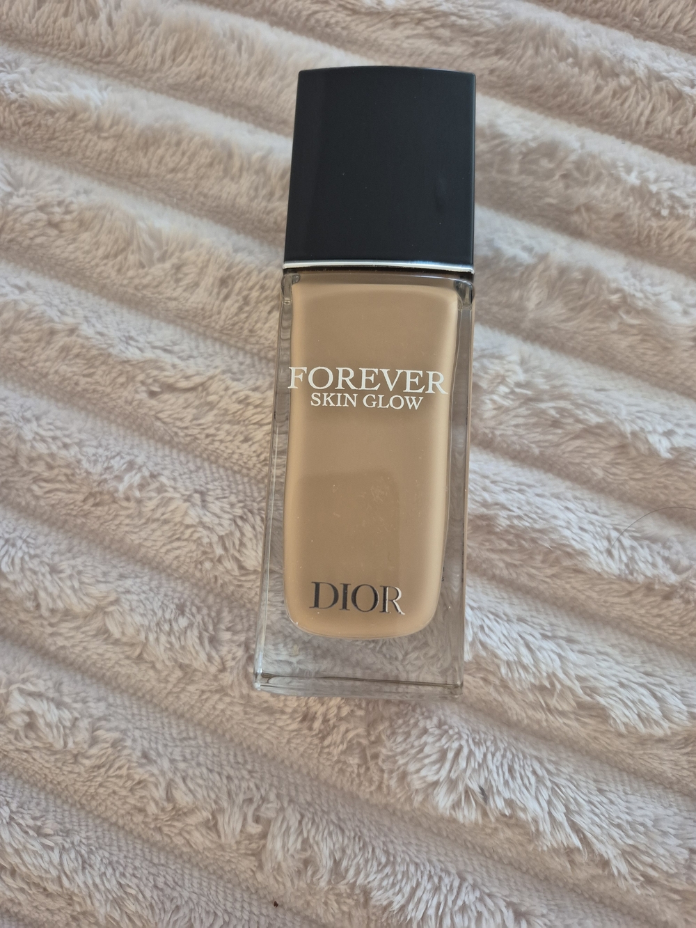 Dior Forever Skin Glow Foundation — 3.5N -New